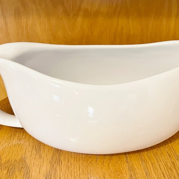 Target home collection white ceramic gravy boat - Picture 7 of 12